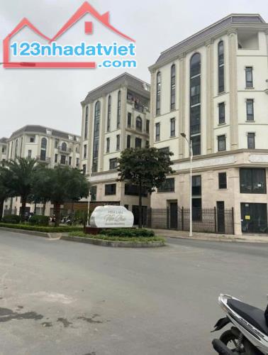 CHO THUÊ SHOPHOUSE 2 MẶT TIỀN ĐẸP NHẤT TẠI HIM LAM VẠN PHÚC – TỐ HỮU, HÀ ĐÔNG