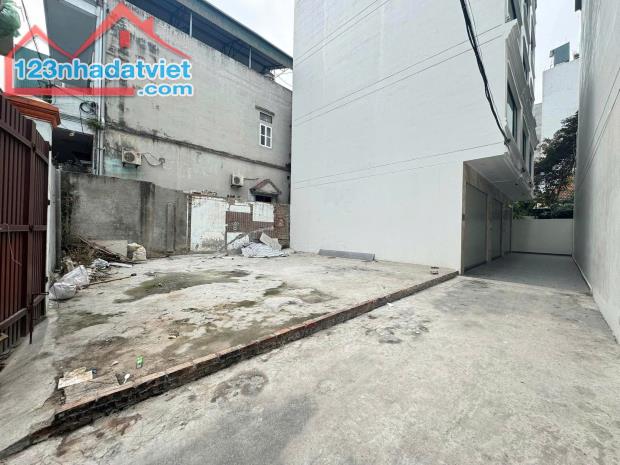 Bán gấp đất lô góc Nguyễn Văn Cừ – 85m², 2 mặt ngõ ô tô, phù hợp xây tòa nhà 7 tầng - 4