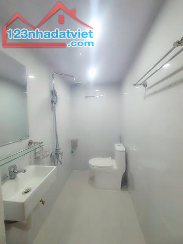 Nhà Việt Hưng tự xây chắc cốp - 56m - 4 ngủ - Ô tô đỗ vô tư - Chỉ 7 tỷ nhỏ - 4