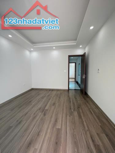 Bán nhà ngõ phố Dương Văn Bé _DT 45m2x5T xây mới giá 7,5 tỷ - 3