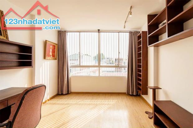 Bán nhà Lê Văn Thọ Phường 8 - Nhà thờ Hạnh Thông Tây, Xe hơi, 4m x 23m - Giá 9.5 tỷ TL - 4