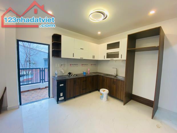 Bán Nhà Sổ Riêng Xây Dựng. Đường Thánh Tâm  Trung tâm Đà Lạt