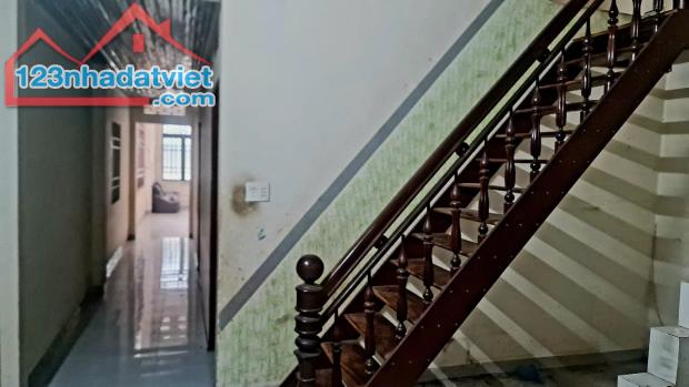 Cho thuê nhà Nguyên căn Mặt tiền 62 Tạ quang Bửu P. Thành Nhất Tp BMT Dt 5x25m Giá chỉ - 3