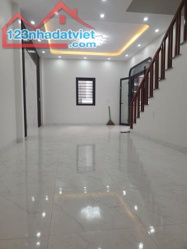 BÁN NHÀ 1.95 TỶ 3 TẦNG 70M2 ( TÂY BẮC ) NGÕ  NGẮN ĐƯỜNG THANH BÌNH - 1