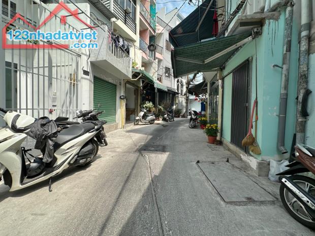 QUẬN 3 - HẺM 5.2M Ô TÔ THÔNG-NGUYỄN PHÚC NGUYÊN, CMT8-43M2 KHÔNG QH & LG-3 TẦNG 6.9TỶ TL