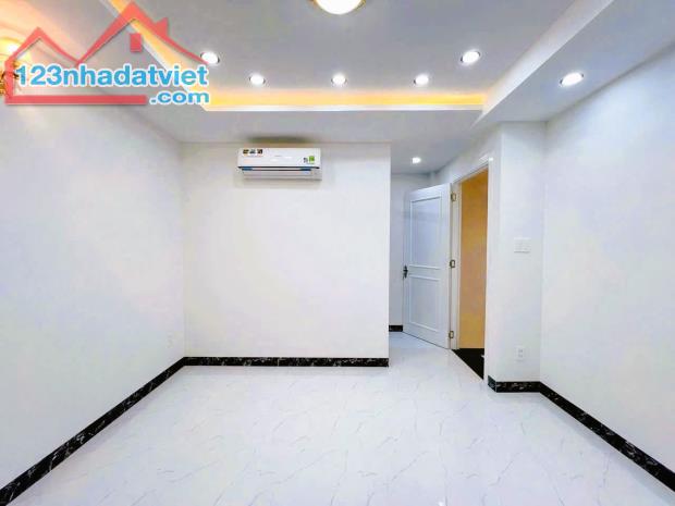 BÁN NHÀ ĐẸP ĐƯỜNG THÍCH QUẢNG ĐỨC, PHÚ NHUẬN. 4 TẦNG, DTSD 160 M2, BỀ NGANG KHỦNG 8M HIẾM. - 5