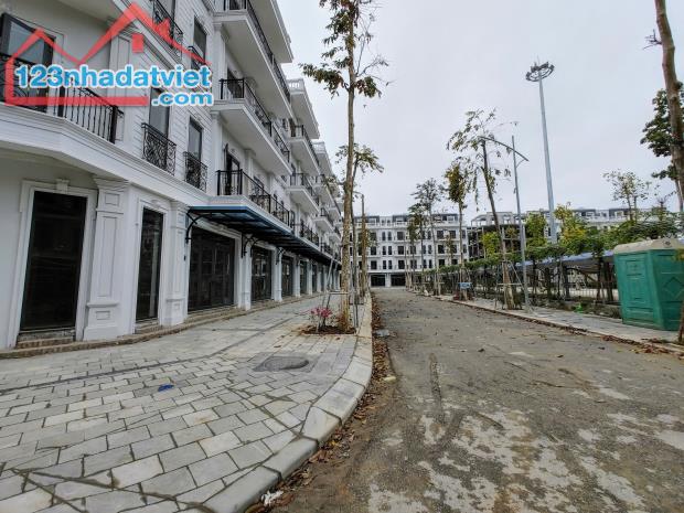 BÁN 80M2 LIỀN KỀ 6 MẶT ĐƯỜNG 12M KĐT ĐÔNG DƯƠNG RESIDENCE – ĐỨC THƯỢNG - 1