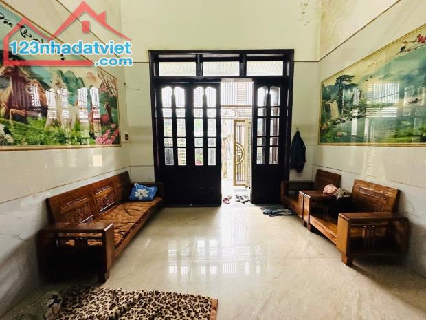 Gấp bán nhà 3 tầng x 60m2, 5 PN, Kiệt Ôtô Nguyễn Lương Bằng - Liên Chiểu - Chỉ 2.55 tỷ - 2
