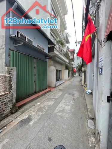BÁN ĐẤT CỰ KHỐI LONG BIÊN - Ô TÔ ĐỖ CỬA - GIÁ ĐẦU TƯ - 60M2 GIÁ 4,9 TỶ - 2