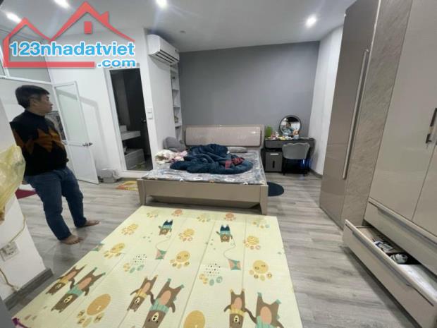 Bán nhà riêng 4PN, 4WC, 22m2 tại Phố Phương Mai, Đống Đa, Hà Nội, 4,2 tỷ