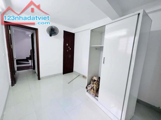 Nhà đẹp Giao Thông Vân Tải 25m2 x 5 tầng, mt 3m2, 3 ngủ, phân lô 2 mặt thoáng, nở hậu - 3
