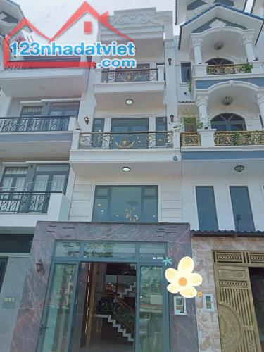 Bán Nhà Mặt Tiền Giá Rẻ Chỉ Việc Dọn Vào Ở Tại Đường 11 , Trường Thọ , Thủ Đức