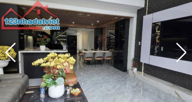 Nhà 2,5 tầng đường Võ An Ninh . Vừa mới xây full nội thất xịn xò . DT:95m . Giá 5tỷ850
