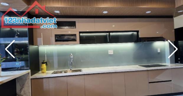 Nhà 2,5 tầng đường Võ An Ninh . Vừa mới xây full nội thất xịn xò . DT:95m . Giá 5tỷ850 - 3
