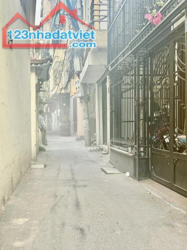 55m2 Nguyễn Văn Trỗi Mộ Lao giá rẻ bán nhanh dưới 200 triệu/m2 1 bước tới Vũ Trọng Khánh