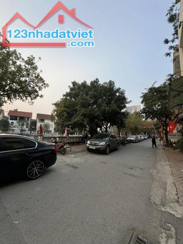 55m2 Nguyễn Văn Trỗi Mộ Lao giá rẻ bán nhanh dưới 200 triệu/m2 1 bước tới Vũ Trọng Khánh - 1