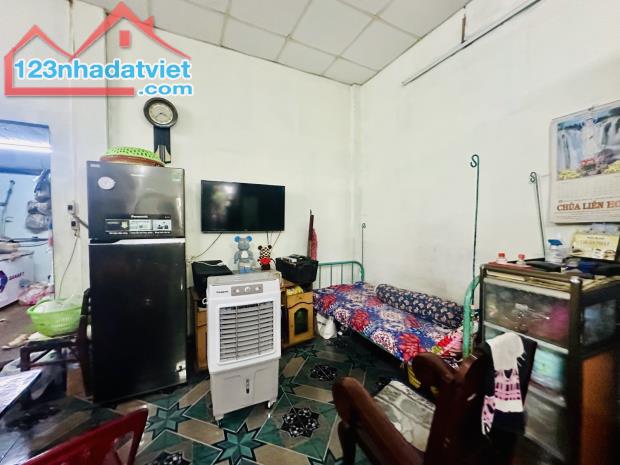 Bán nhà 2 Mặt tiền Dương Quảng Hàm - Phường 5, Gò Vấp, DT: 5.3x32m, 3 Tầng, 20.5 tỷ. - 2