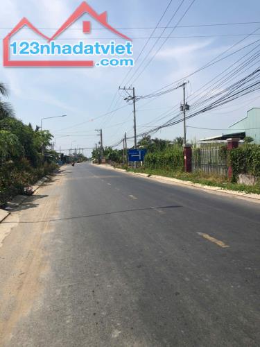 BÁN ĐẤT THỔ MT KINH DOANH KẾ BÊN THÀNH PHỐ TÂN AN 2000M2 MT ĐƯỜNG 18M NHỈNH 10TỶ