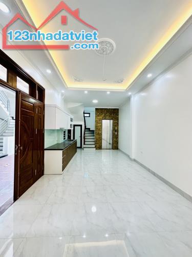 Bán Nhà Phân Lô 6 Tầng Thang Máy – An Dương Vương, Tây Hồ – 39.2m² – 8.29 Tỷ - 1