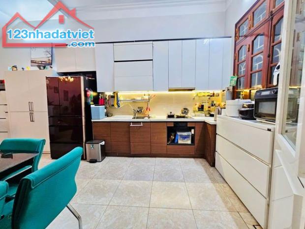 Biệt thự sân vườn, ô tô đỗ cửa 83m2x 4 tầng,Giải Phóng – Hoàng Mai. Giá chào 17.6 tỷ - 1
