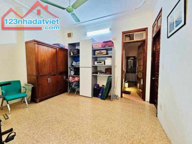 Biệt thự sân vườn, ô tô đỗ cửa 83m2x 4 tầng,Giải Phóng – Hoàng Mai. Giá chào 17.6 tỷ - 2