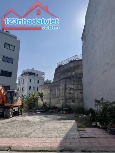 Bán Lk16-3 KĐT Đồi Ngân Hàng,Cột 2. DT:70m2,MT:5m.H:Đông Bắc