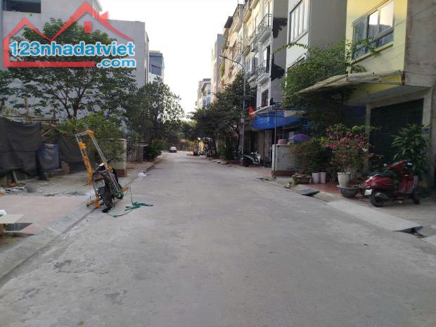 Bán lô đất đẹp Tái Định Cư Tu Hoàng 40m2, phân lô, ô tô tránh, kinh doanh. - 2