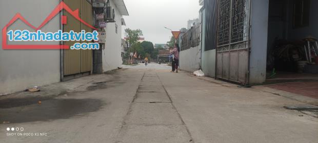 Chủ cần bán 93,6m2 Thôn Đông, Tàm Xá, Đông Anh, Hà Nội. đường ô tô tránh gần cầu Nhật Tân - 3