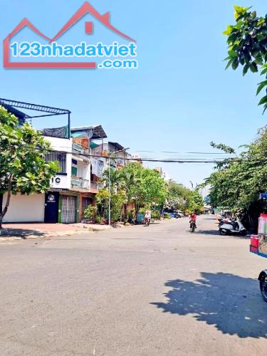 Mặt tiền kinh doanh 20m Tạ Quang Bửu 4x16 chỉ 9 tỷ 8