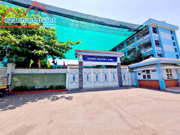 Mặt tiền kinh doanh 20m Tạ Quang Bửu 4x16 chỉ 9 tỷ 8 - 3