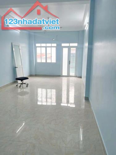 Nhà 2 lầu+ST/5PN Âu Dương Lân P3Q8 sổ hồng hoàn công - 3