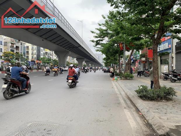 Nhà mặt phố Minh Khai ngay Chợ Mơ DT 120m vỉa hè rộng, kinh doanh tấp nập - 1