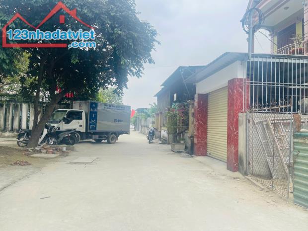 Bán lô đất cực đẹp nằm ở xóm 18 Nghi Phú, TP Vinh 154,5m2 Đông Nam - 2