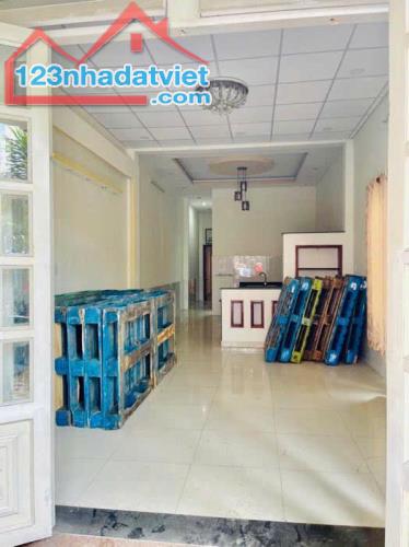 Bán nhà hẻm 4m Hà Huy Giáp, Quận 12 – 102m², ô tô vào tận cửa, giá tốt 4,6 tỷ! - 1