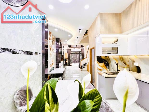 BÁN NHÀ GÒ VẤP. SIÊU PHẨM 4 TẦNG FULL NỘI THẤT, 60 M2 (4 x 15), GẦN MẶT TIỀN PHẠM NGŨ LÃO. - 2