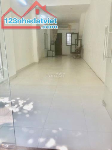 Cho thuê tầng 1 riêng biệt, diện tích 50m2 làm văn phòng, kinh doanh, nhà ở tại KĐT Văn - 2