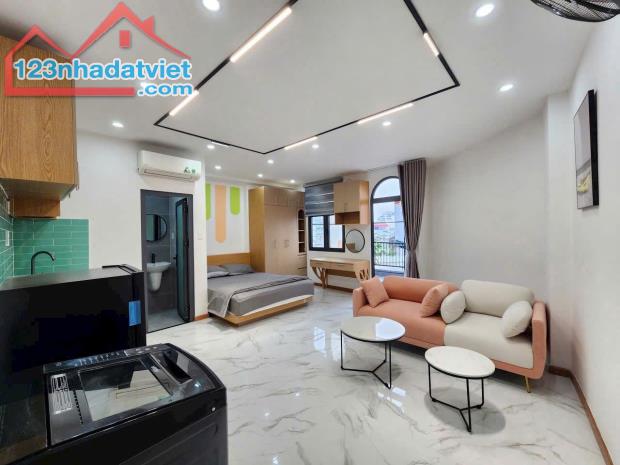*** BÁN NHANH -Toà nhà đẹp CHDV mới 100% - siêu vị trí khu vực trung tâm Quận 10 - 2