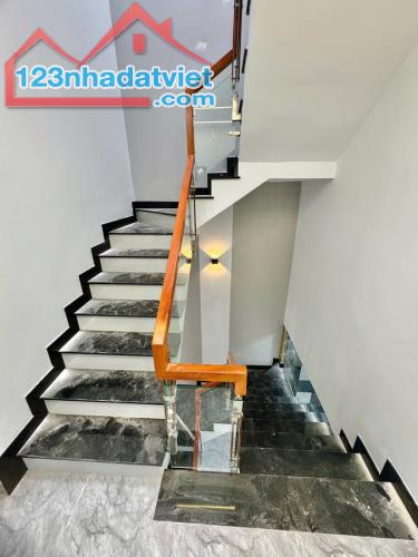 Bán nhà 66m² (4 tầng, full nội thất) – Hẻm ô tô, gần Võ Văn Hát – Giá chỉ 5.7 tỷ! - 3