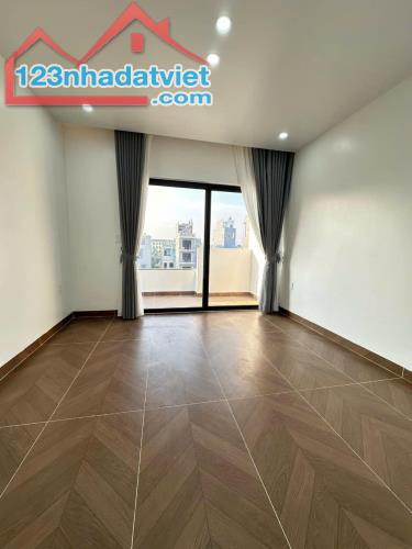 Nhà xây mới độc lập - Thang Máy, 56m 4 tầng, Giá 6.6 tỉ - Tái định cư Vĩnh Niệm - 4