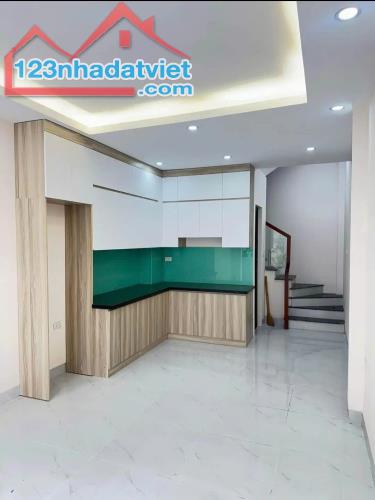 Bán nhà 30m2 cạnh UB xã Vân Canh, Hoài Đức. Nhà hoàn thiện sẵn ở Ngay. Ngõ thoáng tiện Ôtô - 2