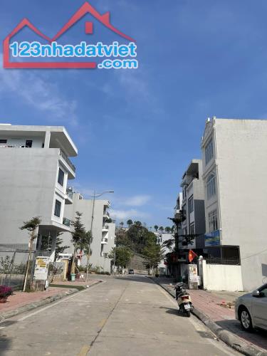 Bán LK10 ô 7 KĐT Đồi Ngân Hàng,Cột 2. DT:80m2,MT:5m.H: Đông Nam - 1