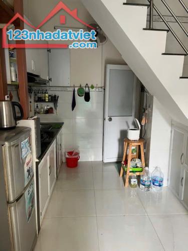 Hẻm ba gác, Nguyên Hồng Bình Thạnh DTSD 2,95 t.ỷ TL - 2