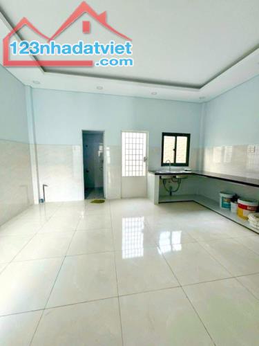 Bán nhà 2 Lầu 91m2 Linh Xuân,đường xe tăng,gần chợ Linh Xuân,giá đầu tư - 3