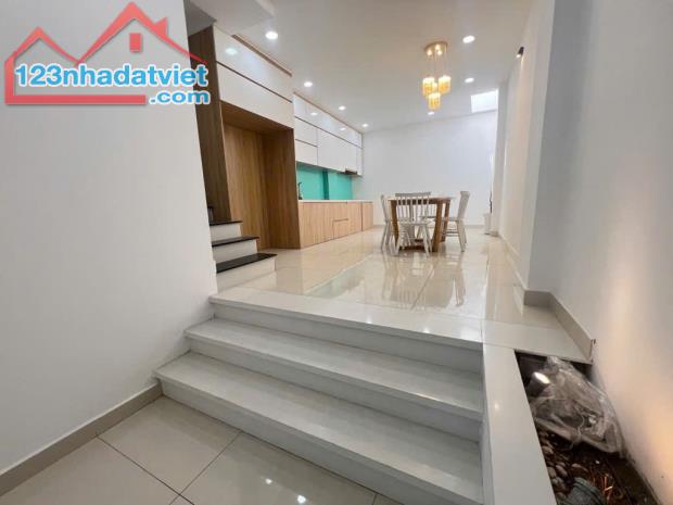 Trường Thọ- Ngã Tư Bình Thái- Thủ Đức -3 Tầng- 65M2-HXH-Hoàn Công Đủ-Giá Chỉ 6,3 Tỷ - 1