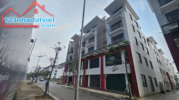 Bán liền kề Khai Sơn Town lô góc 100m², 5 tầng, tiện ích đẳng cấp, sổ đỏ chính chủ