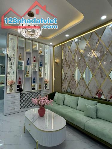 BÁN NHÀ BIỆT THỰ LUNG LINH FULL NỘI THẤT CAO CẤP ĐƯỜNG PHẠM HỮU LẦU Q7 CẠNH PHÚ MỸ HƯNG - 2