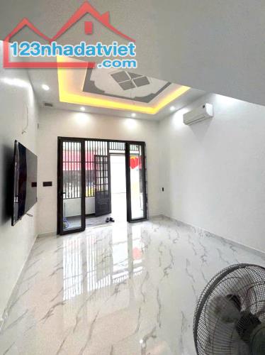 NHÀ Giá Tốt, Trường Thọ, Thủ Đức, HXH, DT 37m2 ( 4 x 9 ) 2T, Mới, ở Ngay, chỉ 3.15ty - 3