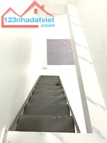 NHÀ Giá Tốt, Trường Thọ, Thủ Đức, HXH, DT 37m2 ( 4 x 9 ) 2T, Mới, ở Ngay, chỉ 3.15ty - 4