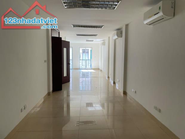 Cho thuê gấp nhà mặt phố ngã tư Hào Nam An Trạch 8 tầng 100m2 thông sàn, thang máy KD tốt - 3