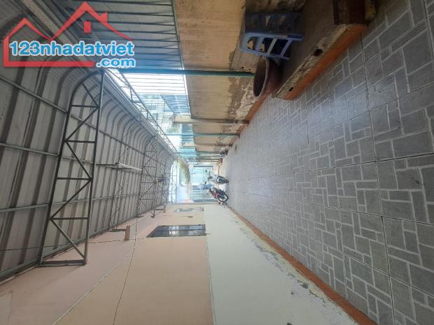 🏠🔥 Bán nhà lô góc 2 mặt tiền thạnh  Lộc 41 quận 12 176m giá tốt 💰6.4 tỷ    + Kết cấu :